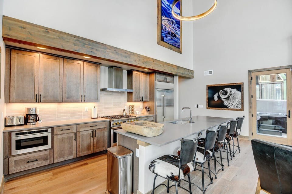 Kitchen with High End Appliances