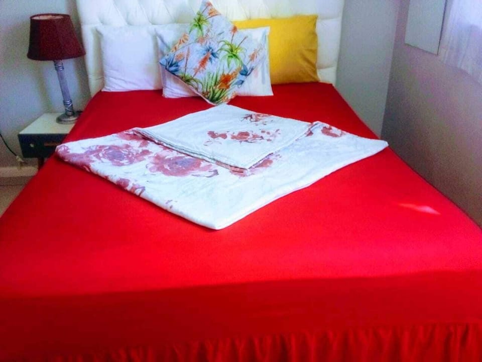 Business Room | Minibar, free WiFi, bed sheets
