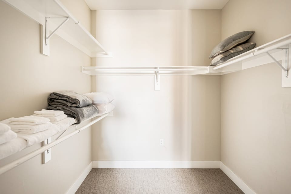 Interior View 10 — Bright & Breezy vacation rental in Denver.