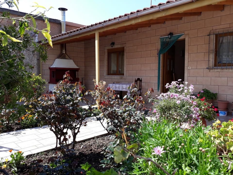 House | 2 bedrooms