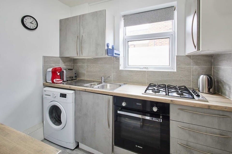 Shaftsbury, Nottingham - Host & Stay