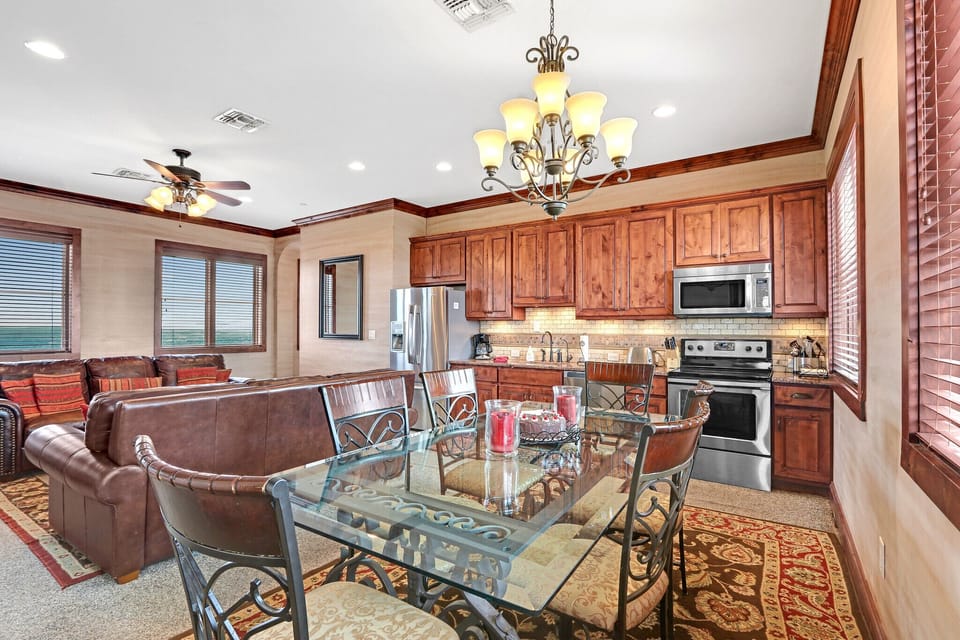 Dining area with ample seating