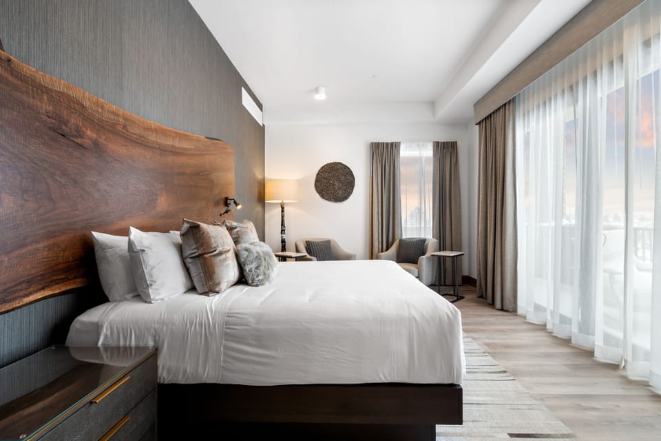 Superior Suite, 1 King Bed (Presidential Suite) | Premium bedding, in-room safe, desk, laptop workspace