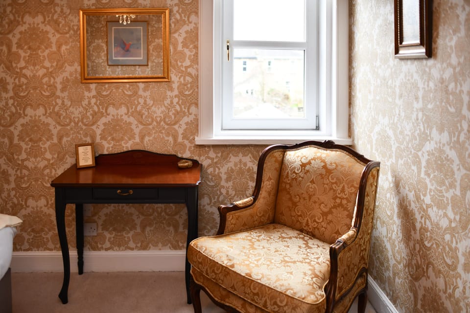 Deluxe Double or Twin Room | Premium bedding, down comforters, pillowtop beds, individually decorated