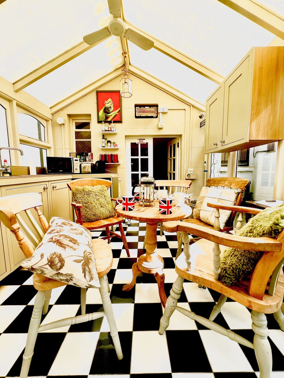 Breakfast room!