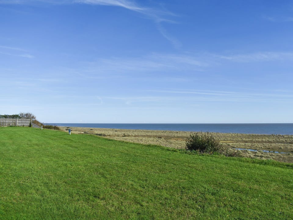 Surrounding area | Beach View, Kessingland