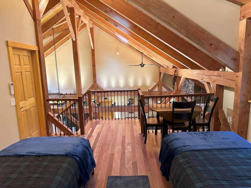 Bedroom 4 (Loft)