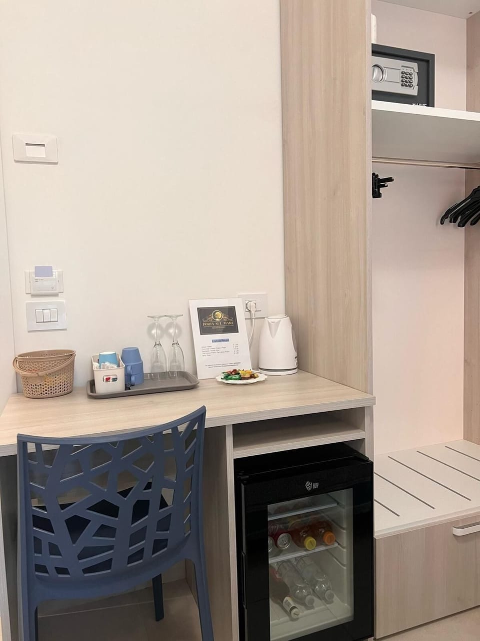 Royal Room, Sea View | Minibar, in-room safe, desk, laptop workspace