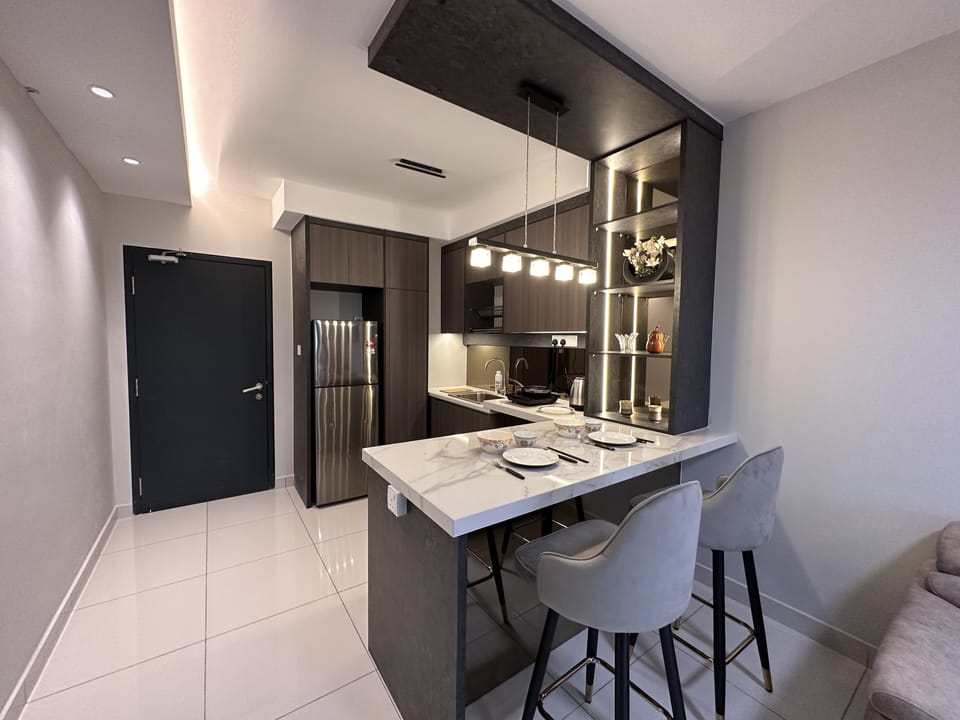 Design Apartment | Private kitchen | Full-size fridge, stovetop, electric kettle, cookware/dishes/utensils