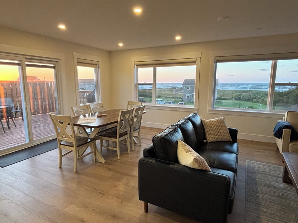 Second floor dining area