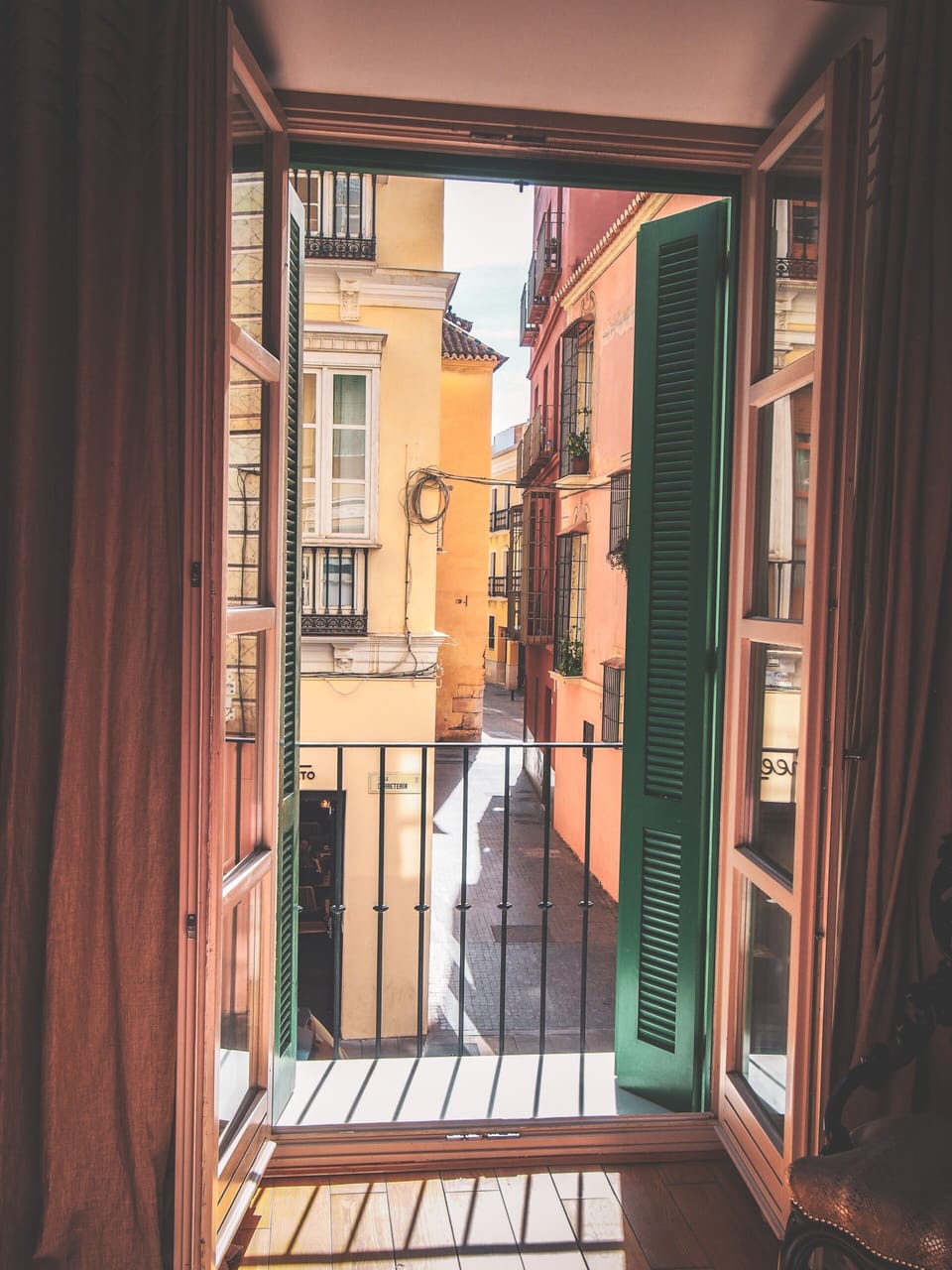 BALCONY
