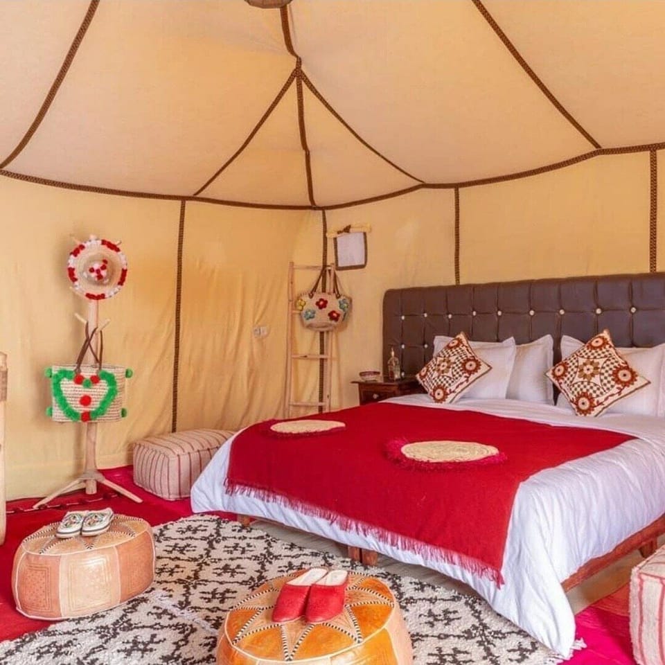 Deluxe Suite, 2 Bedrooms, Pets Allowed, Desert View | In-room safe, soundproofing, WiFi (free), individually decorated