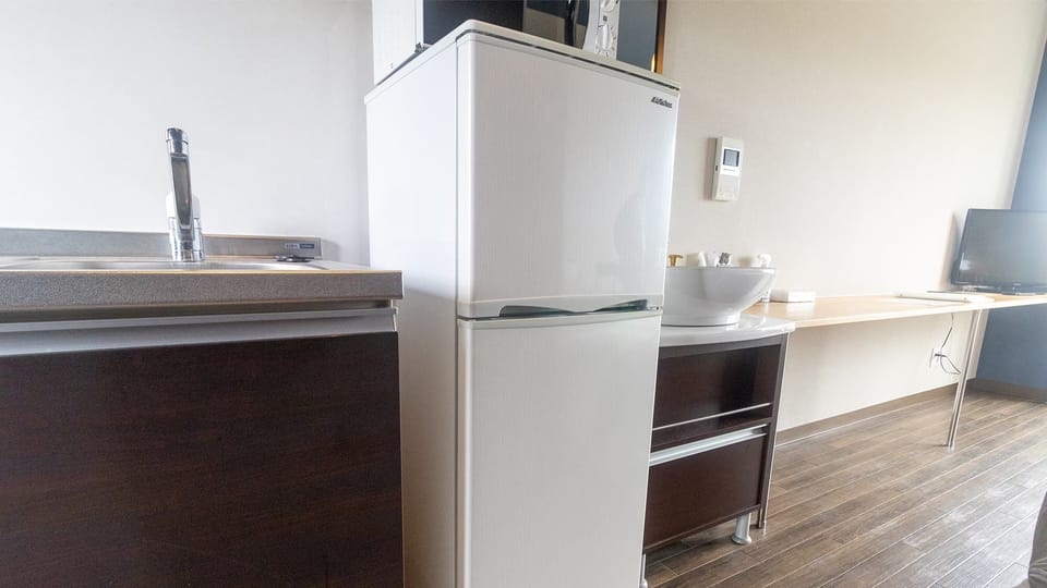 Basic Double Room | Desk, laptop workspace, WiFi (free)