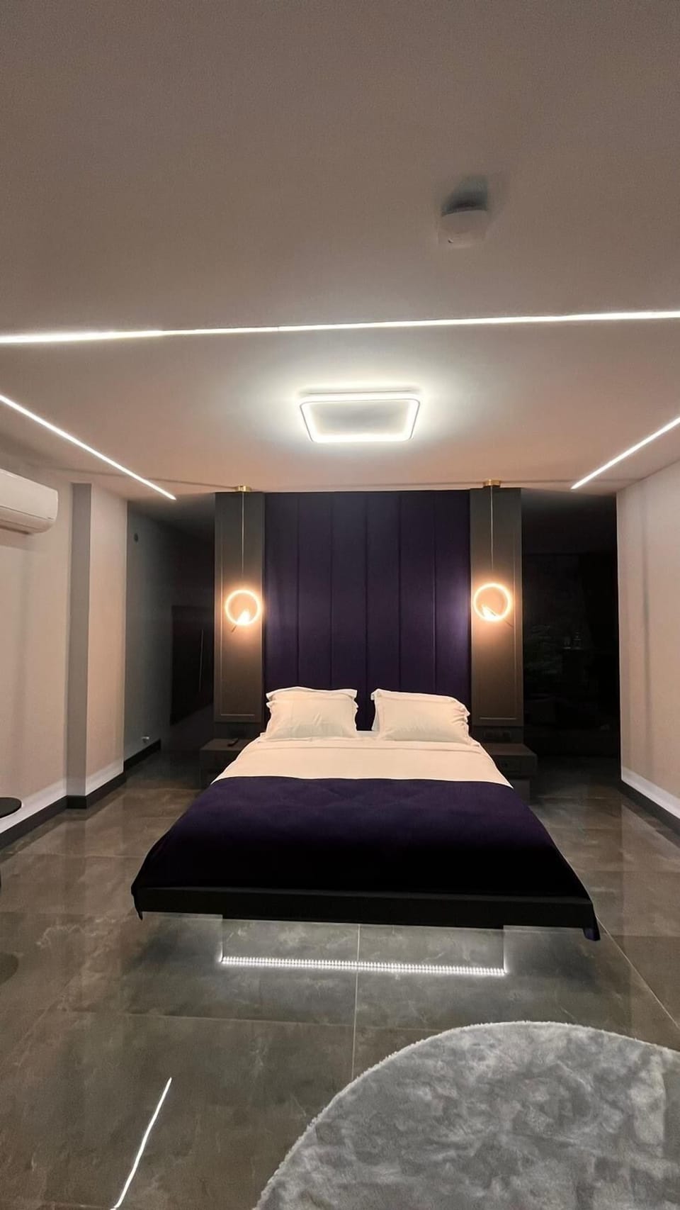 1 bedroom, premium bedding, memory foam beds, free minibar items