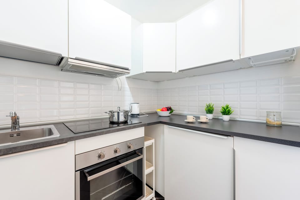 Standard Apartment, 1 Bedroom, Microwave, Sea Facing (Sea View Apartment Next To Acquarium) | Private kitchen