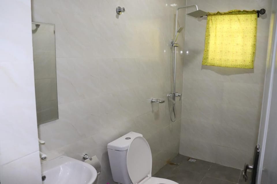 Comfort Room | Bathroom | Free toiletries