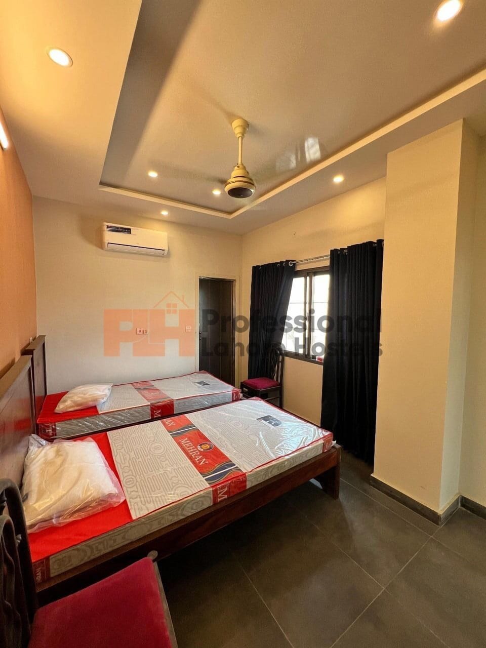 Executive Double Room Single Use, Private Bathroom, City View | Egyptian cotton sheets, premium bedding, memory foam beds