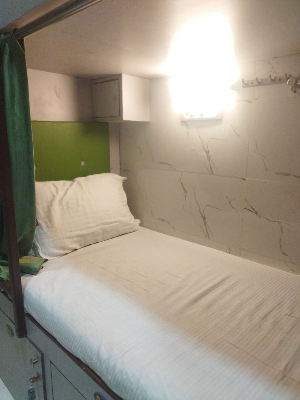 Basic Shared Dormitory | Soundproofing, free WiFi