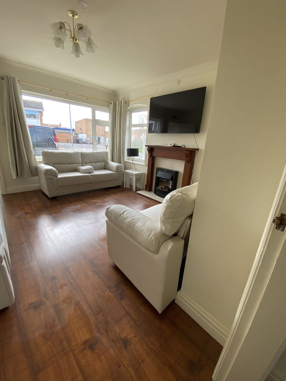 House | Living area | TV, fireplace