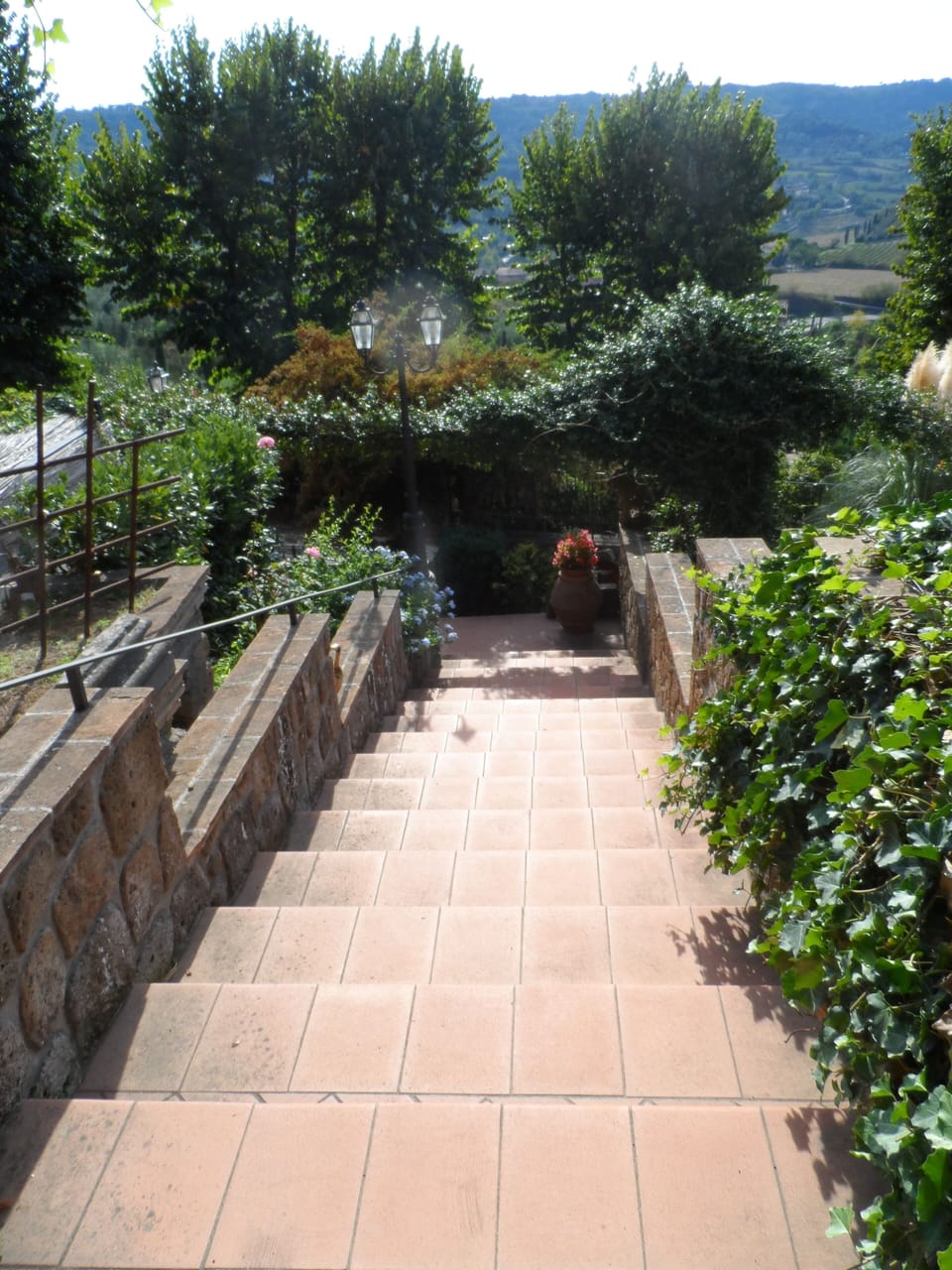 House, 2 Bedrooms, Smoking, Balcony | Front of property