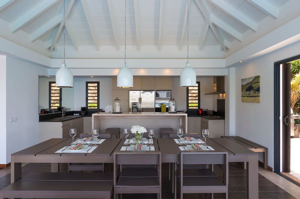 ideal st barth villas upside dining kitchen 