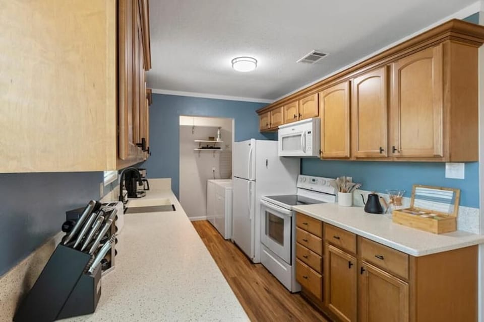 Fully equipped kitchen