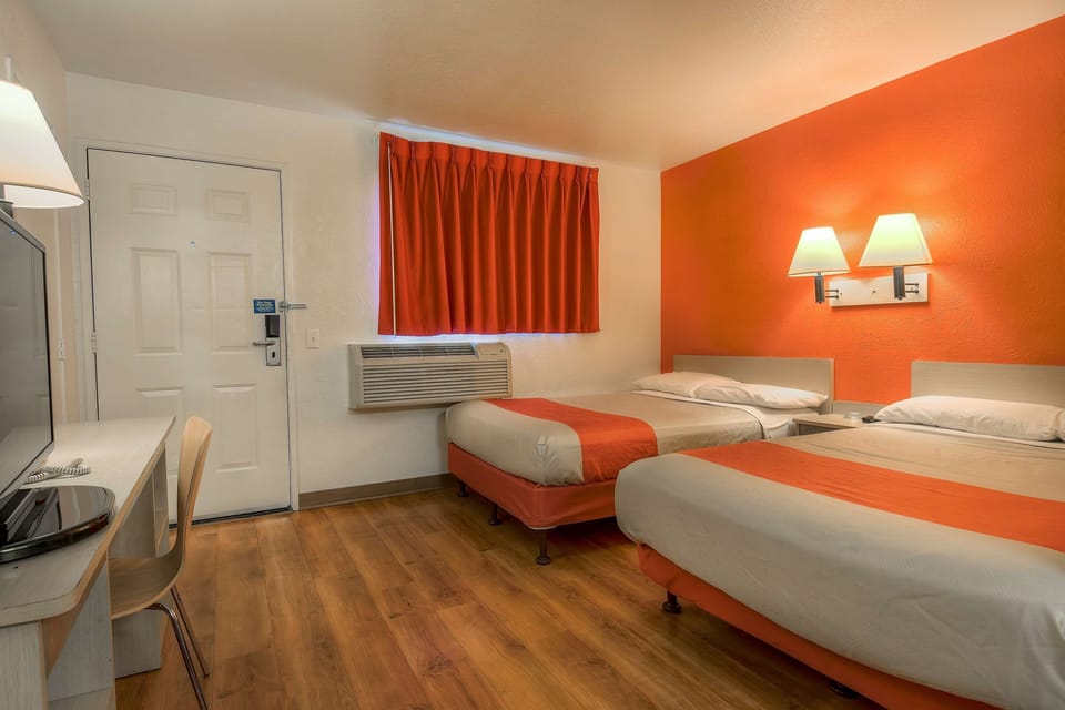 Free cribs/infant beds, free WiFi, bed sheets