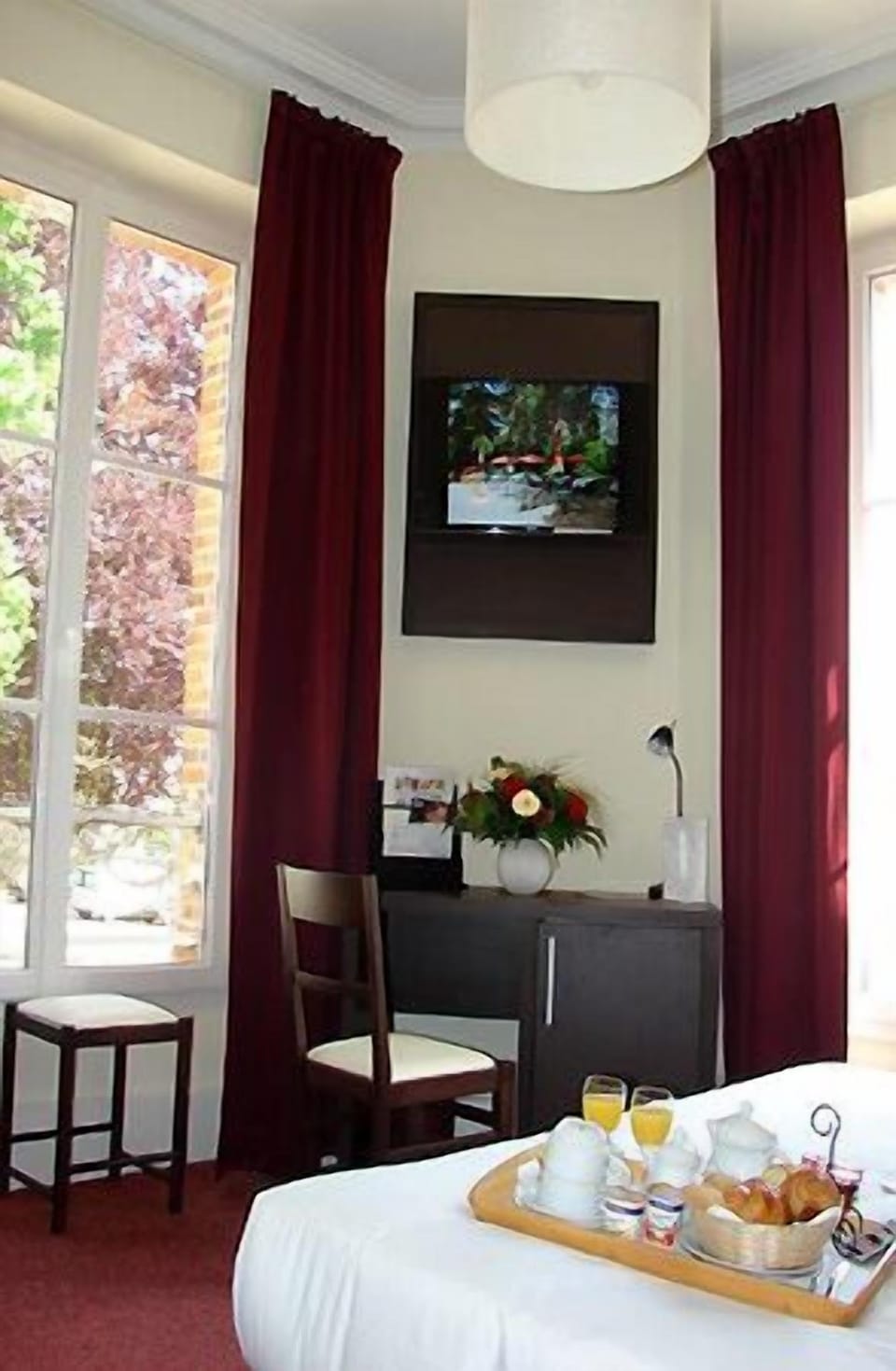 Room amenity