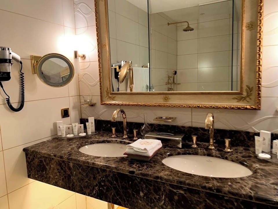 Free toiletries, hair dryer, bidet, towels