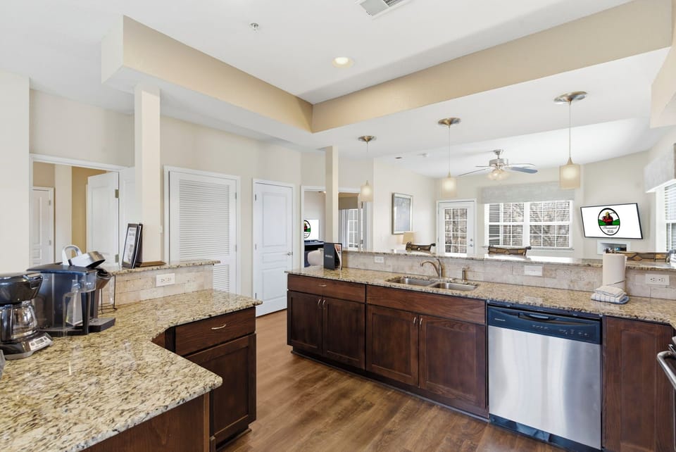 Fully equipped kitchen