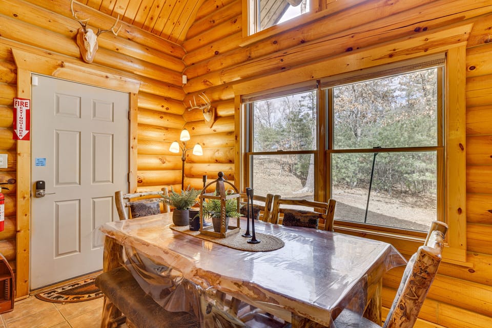 Dining Area | Dishware & Flatware Provided | 1st Floor