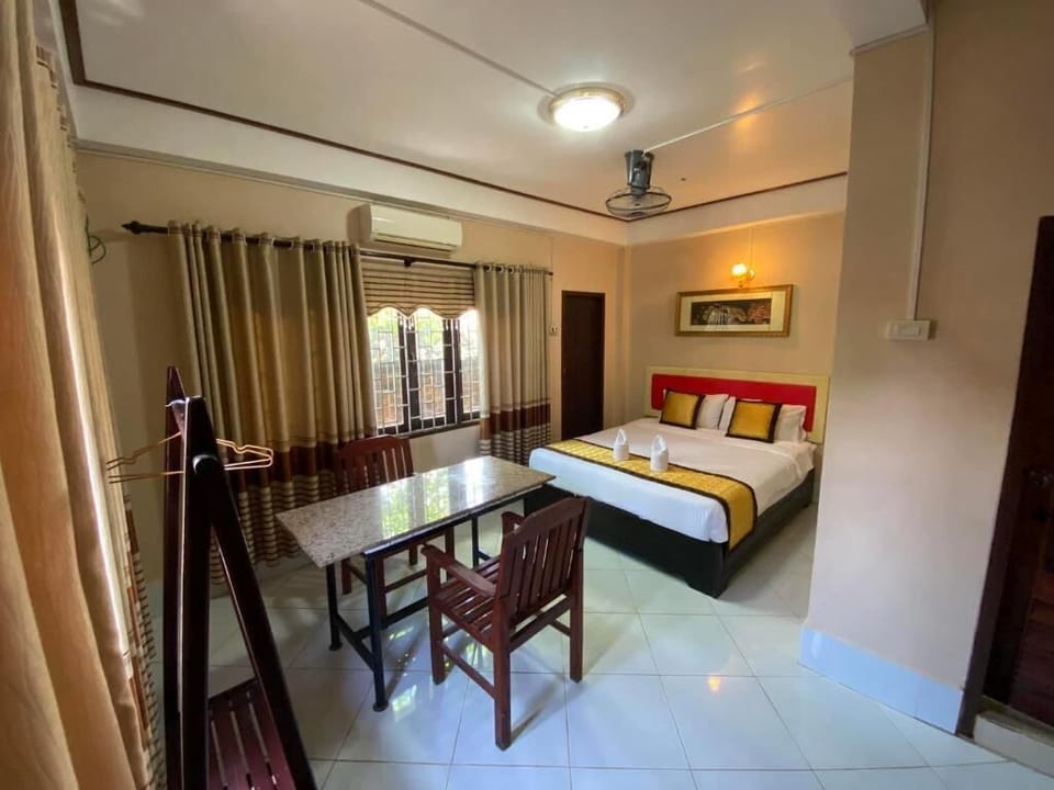 Desk, free WiFi, bed sheets