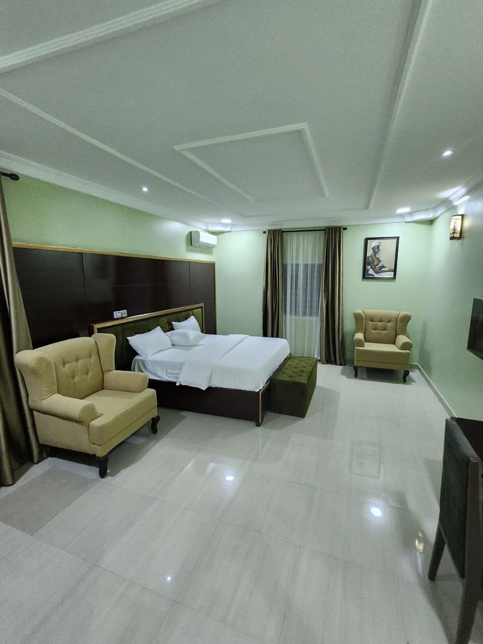 Luxury Room | 1 bedroom, individually decorated, individually furnished, desk