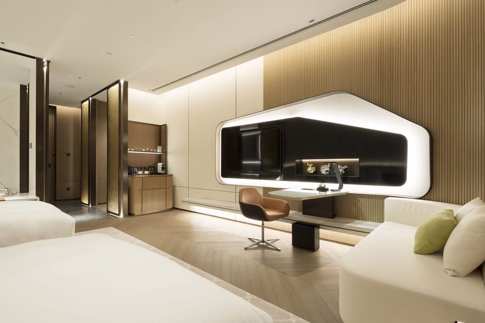 Luxury Twin Room, Non Smoking, No Windows | Premium bedding, down comforters, free minibar items, in-room safe