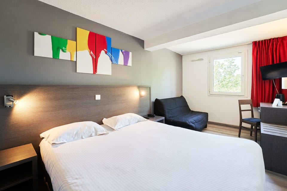 Superior Double Room | Premium bedding, desk, blackout drapes, soundproofing