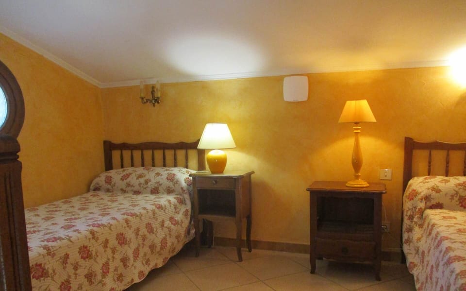 Gîte des Oliviers, Valros - mezzanine haut