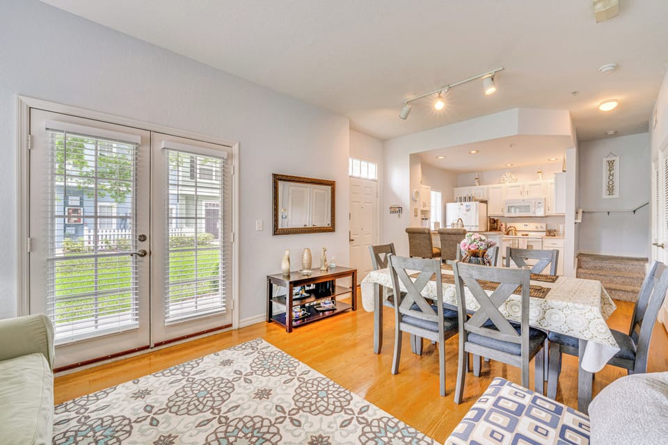 Apartment (3 Bedrooms) | Front of property