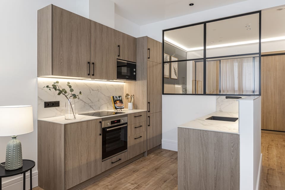 Exclusive Studio | Private kitchen | Full-size fridge, microwave, oven, stovetop