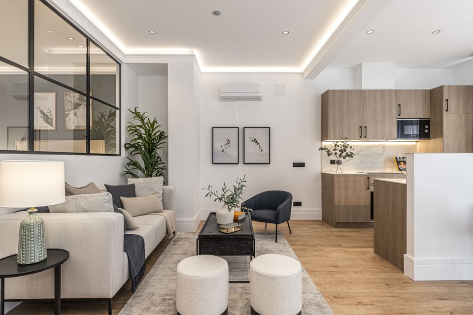 Exclusive Studio | Living area | Smart TV