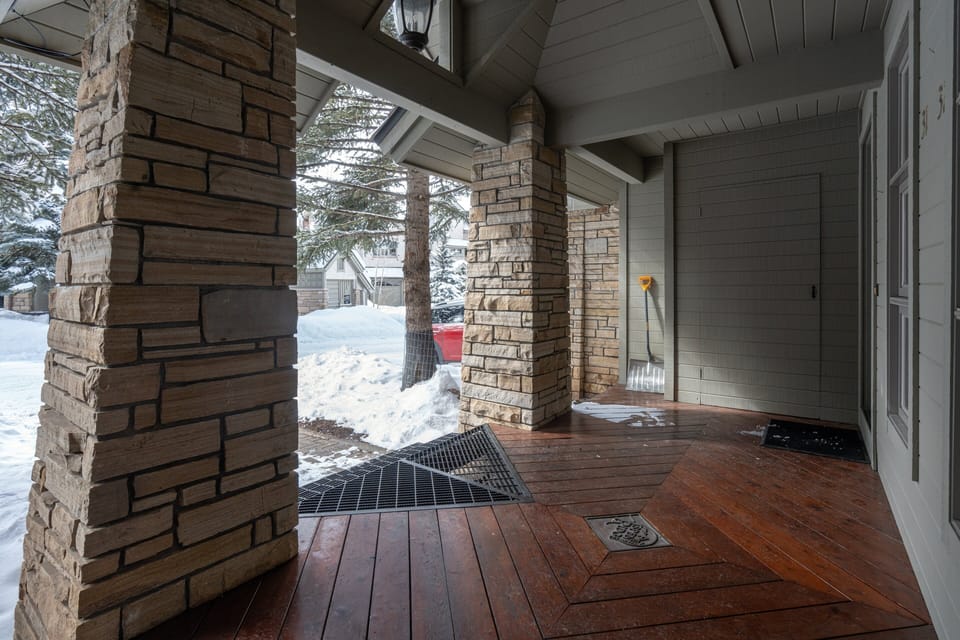 Townhome, 2 Bedrooms | Property grounds