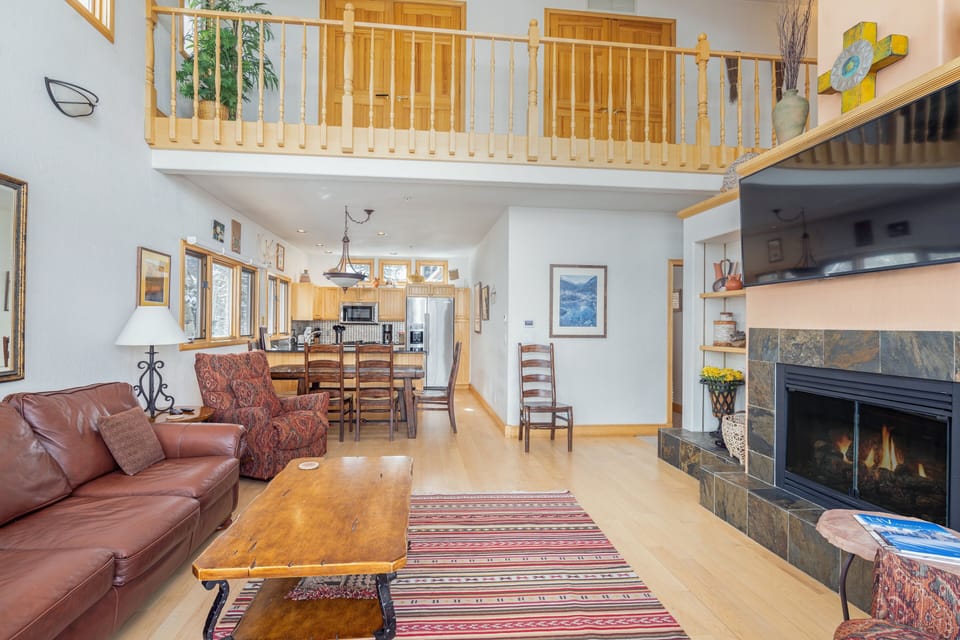 Townhome, 2 Bedrooms | Living area
