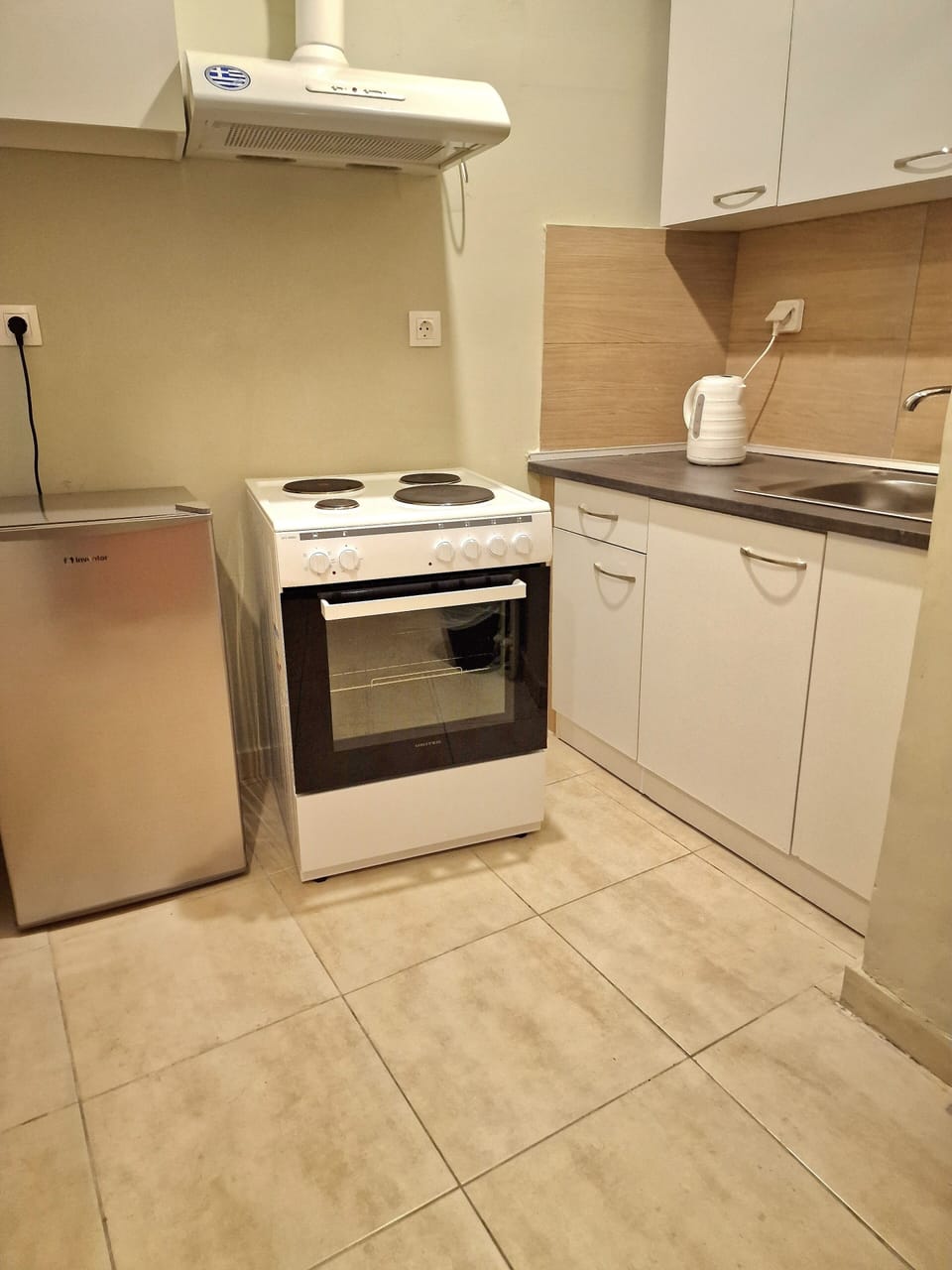 Basic Apartment | Private kitchen
