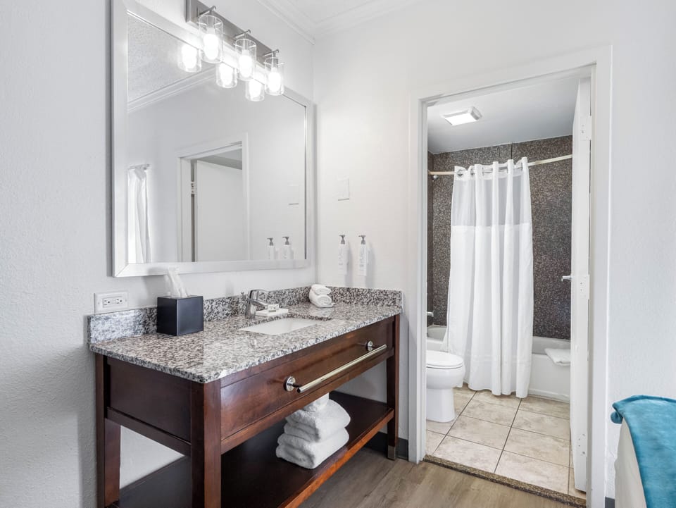 Shower, free toiletries, hair dryer, towels