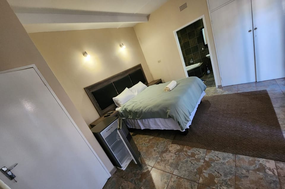 Basic Double Room | Individually furnished, free WiFi