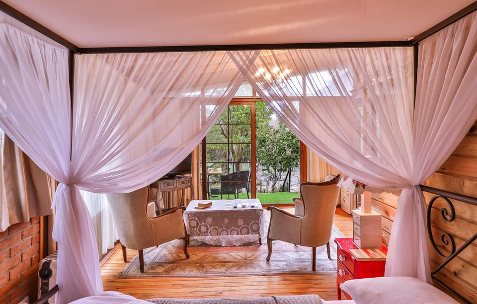Nehir Manzarali Bungalov | Premium bedding, minibar, in-room safe, soundproofing