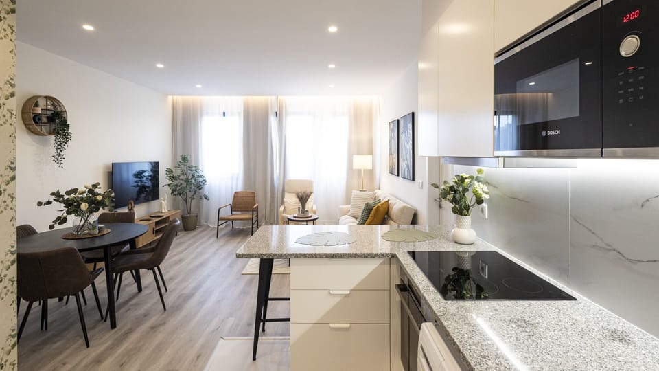 Signature Apartment | Private kitchen