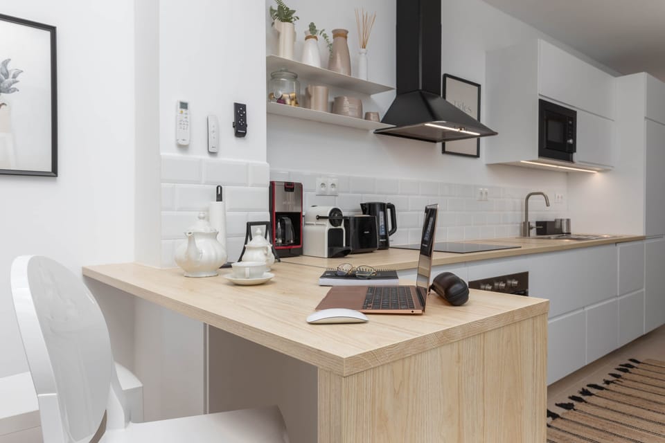 Small working area