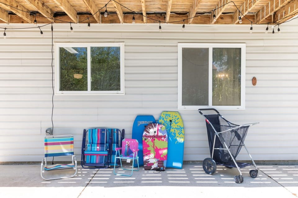 Chairs, towel and toys provided for those that love the beach.