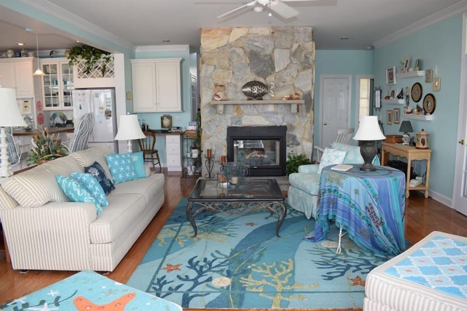 Spacious open living room