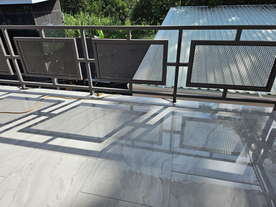 balcony off master